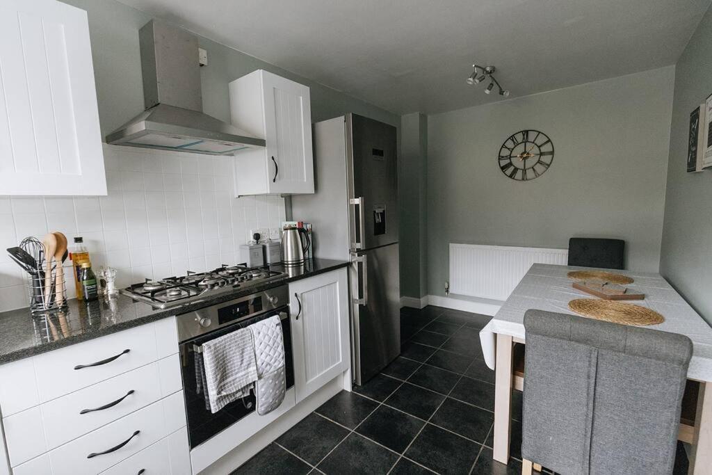 Briars Close - Four Bed Property On The Edge Of The Peak District National Park Μπάξτον Εξωτερικό φωτογραφία